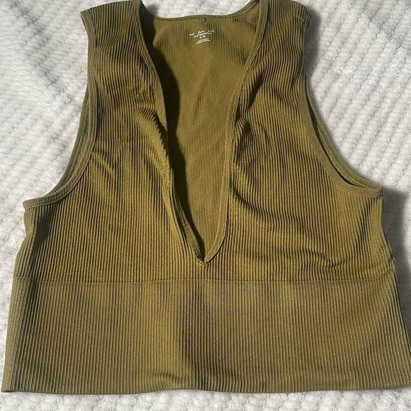 Urban Outfitters Green Ribbed Crop Tank Top - Picture 1 of 5